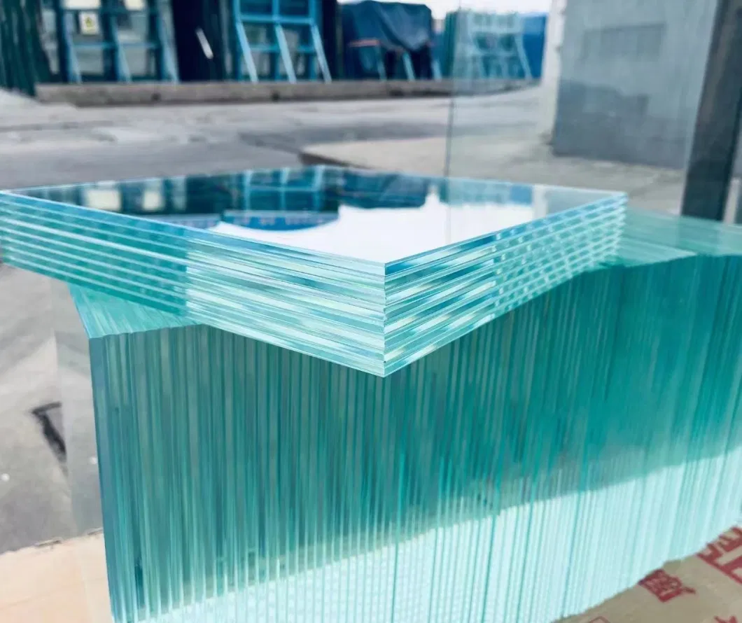 Various Specifications of Color Building Glass in Glass Materials